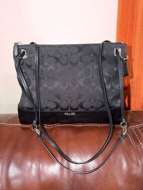 ‼️Vintage Coach Black Signature Zip File Shoulder Bag Crossbody Bag